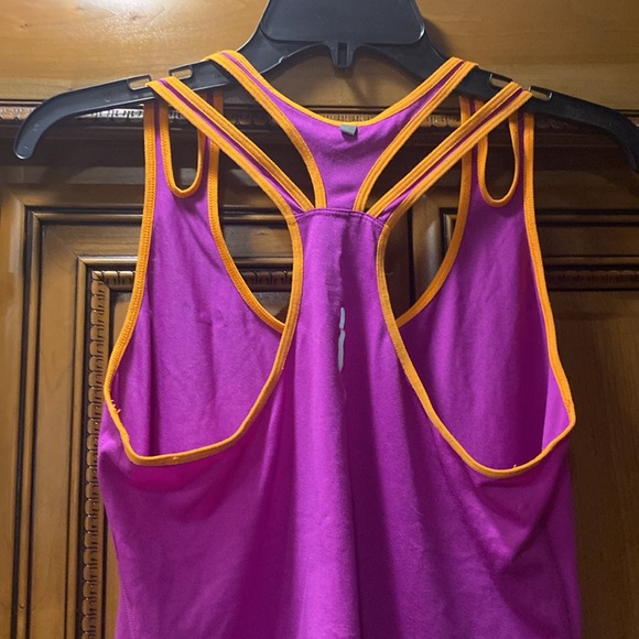 Nike Dri-Fit Pink with Orange Running Racer Back Tank Top Size Medium - Picture 4 of 8